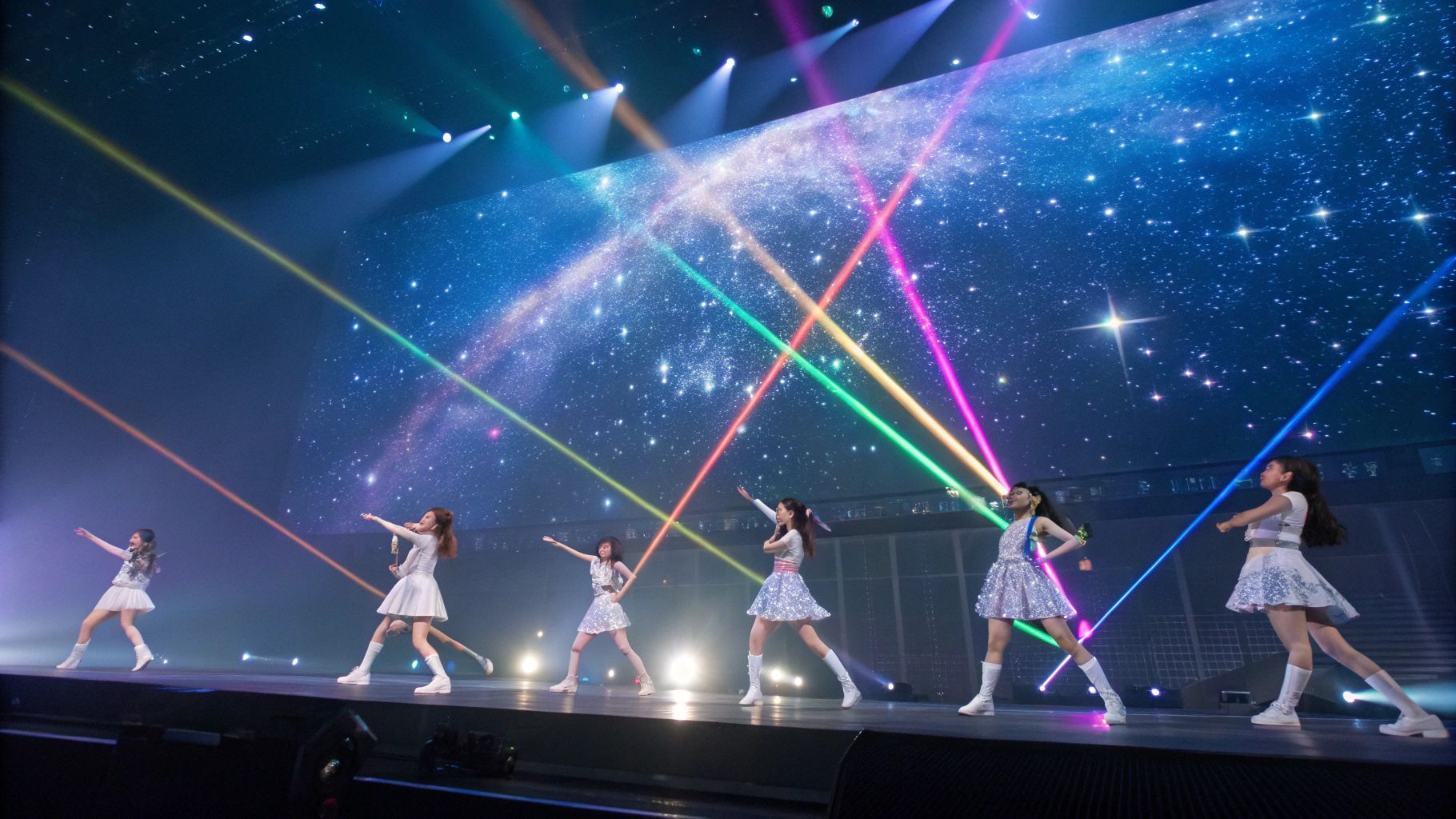 宇宙舞う7色アイドル