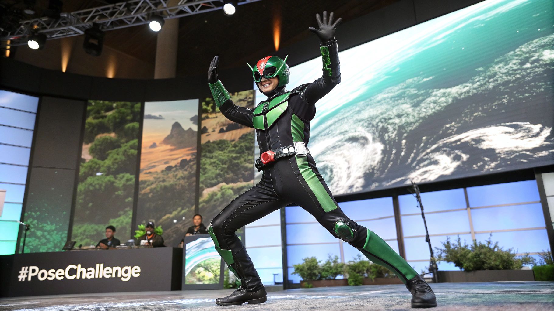 仮面ライダーガブ エコ変身ポーズ