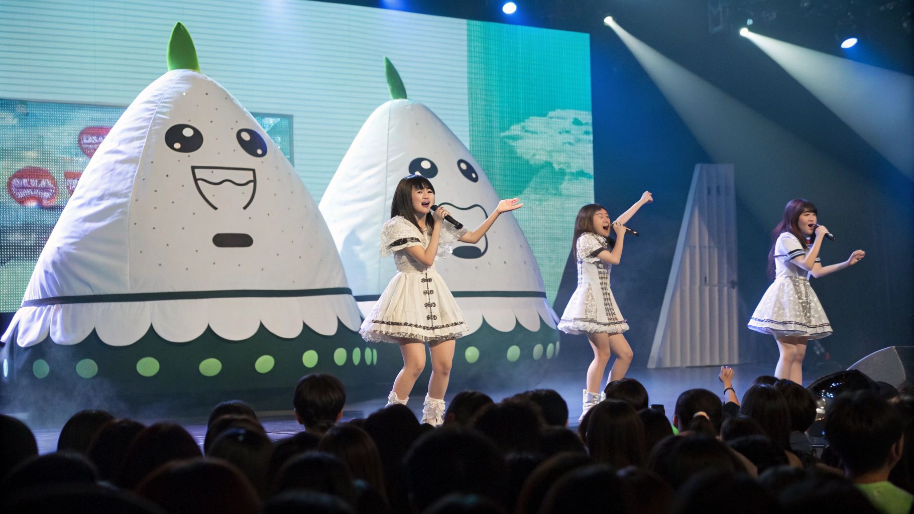 乃木坂46とおにぎり異星団のライブ